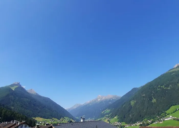 Peer * نيوستيف ام ستوبيتا